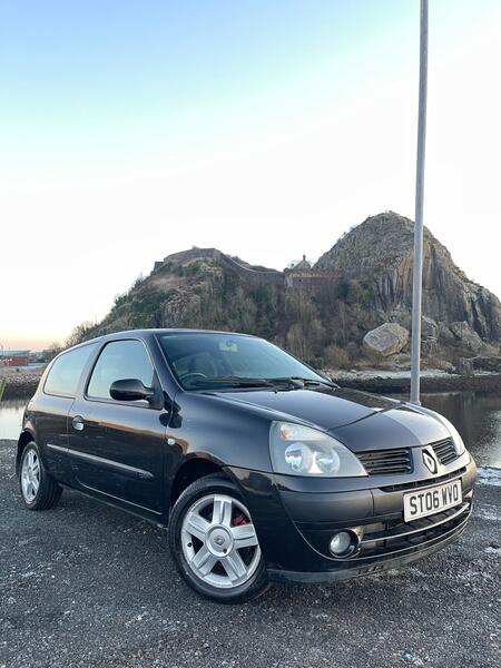 RENAULT CLIO 1.2 Campus Sport